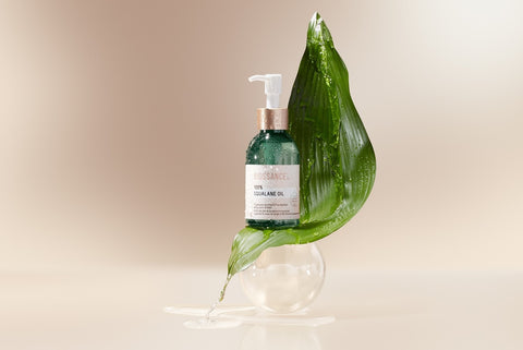 100% Squalane Oil with moisture and texture